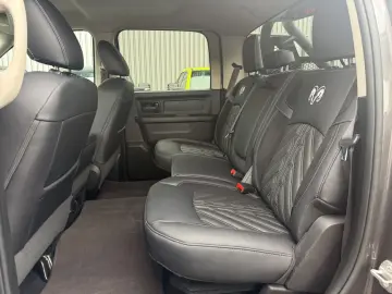 DODGE RAM 1500 HEMI 5.7 CREW CAB SPORT HOCH & BREIT