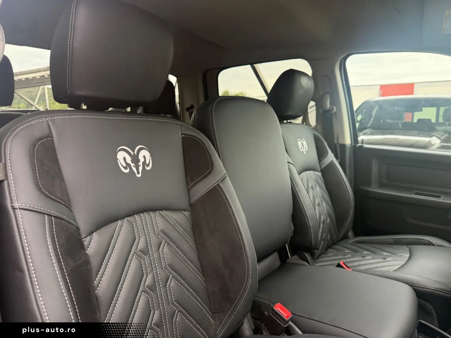 DODGE RAM 1500 HEMI 5.7 CREW CAB SPORT HOCH & BREIT