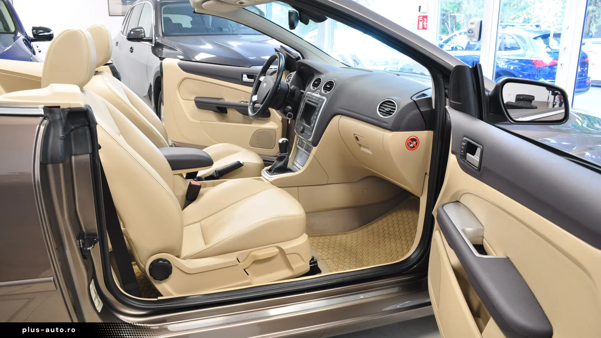 CABRIO  Conditia (aproape) Nou F Bine Intretinuta Garaj