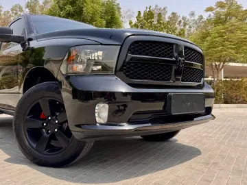 DODGE 5.7 V8 4X4 SINGLE RAMBOX CLEAN-CARFAX AHK NAVI