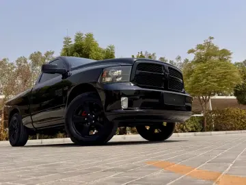 DODGE 5.7 V8 4X4 SINGLE RAMBOX CLEAN-CARFAX AHK NAVI