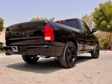 DODGE 5.7 V8 4X4 SINGLE RAMBOX CLEAN-CARFAX AHK NAVI