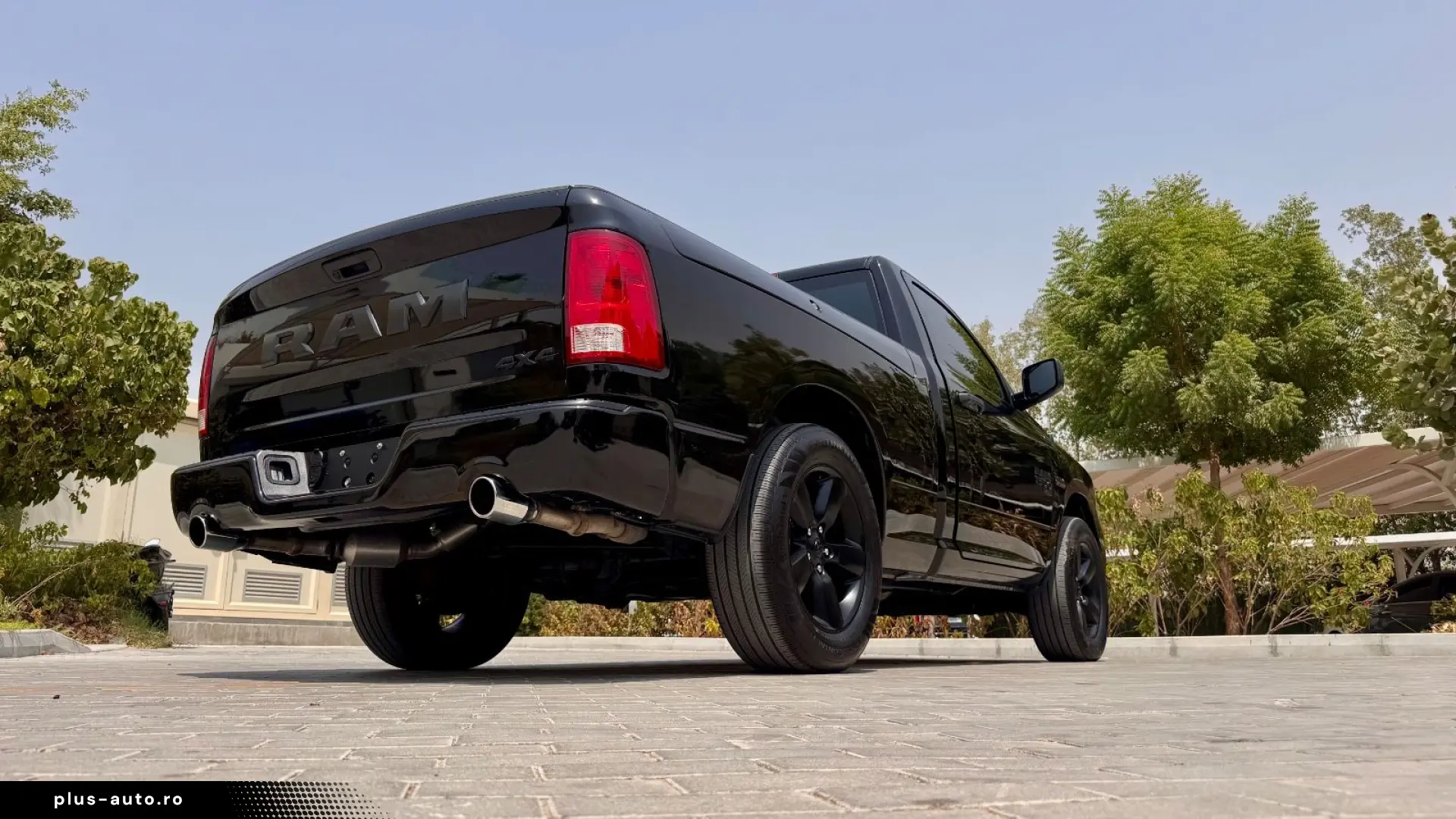 DODGE 5.7 V8 4X4 SINGLE RAMBOX CLEAN-CARFAX AHK NAVI
