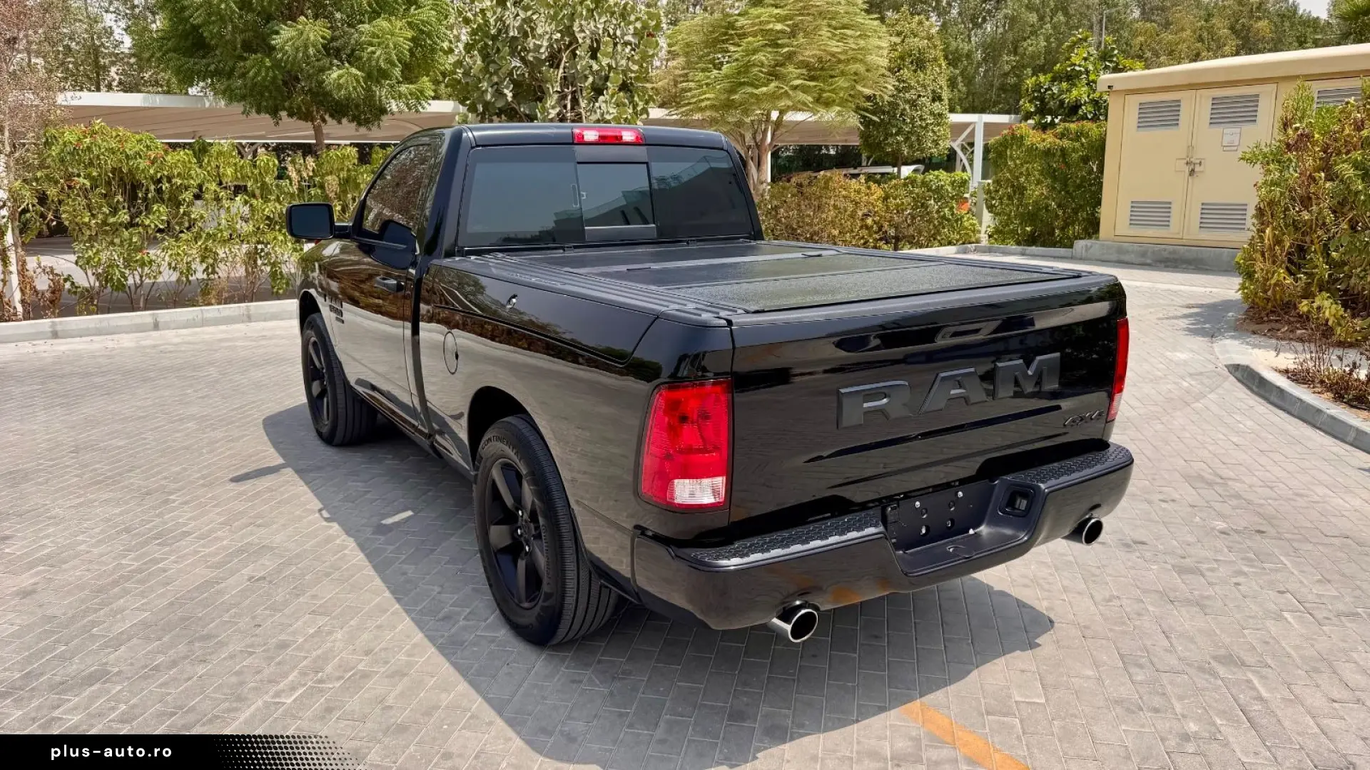 DODGE 5.7 V8 4X4 SINGLE RAMBOX CLEAN-CARFAX AHK NAVI