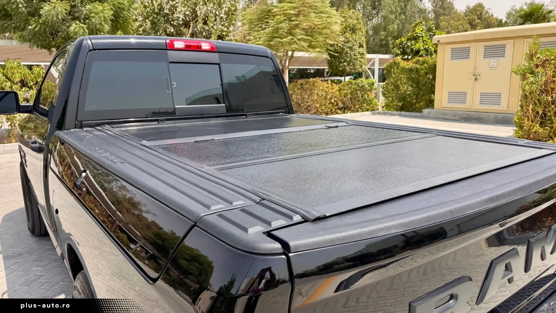 DODGE 5.7 V8 4X4 SINGLE RAMBOX CLEAN-CARFAX AHK NAVI