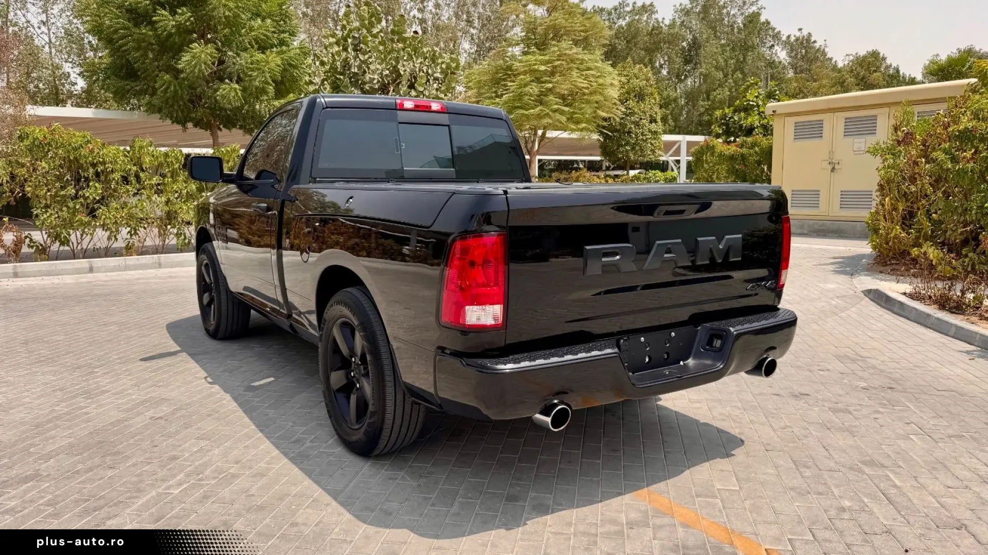 DODGE 5.7 V8 4X4 SINGLE RAMBOX CLEAN-CARFAX AHK NAVI
