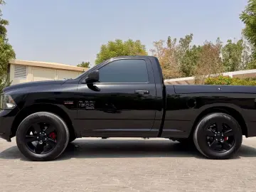 DODGE 5.7 V8 4X4 SINGLE RAMBOX CLEAN-CARFAX AHK NAVI