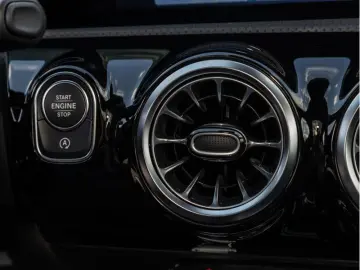 MERCEDES-BENZ CLA 35 AMG 4M Coupé MLB Pano Burm