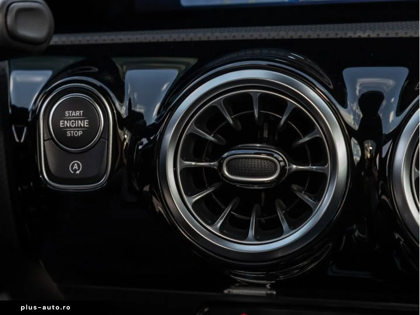 MERCEDES-BENZ CLA 35 AMG 4M Coupé MLB Pano Burm