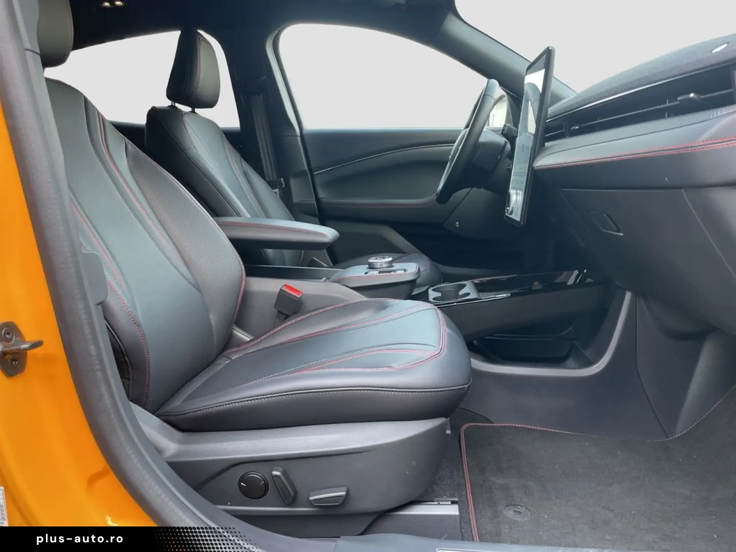 FORD Mustang Mach-E 75 kWh AWD Technologie-Paket 1
