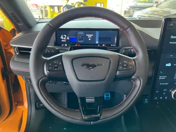 FORD Mustang Mach-E AWD Technologie-Paket 1