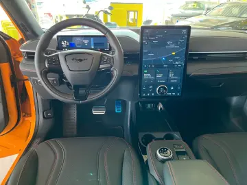 FORD Mustang Mach-E AWD Technologie-Paket 1