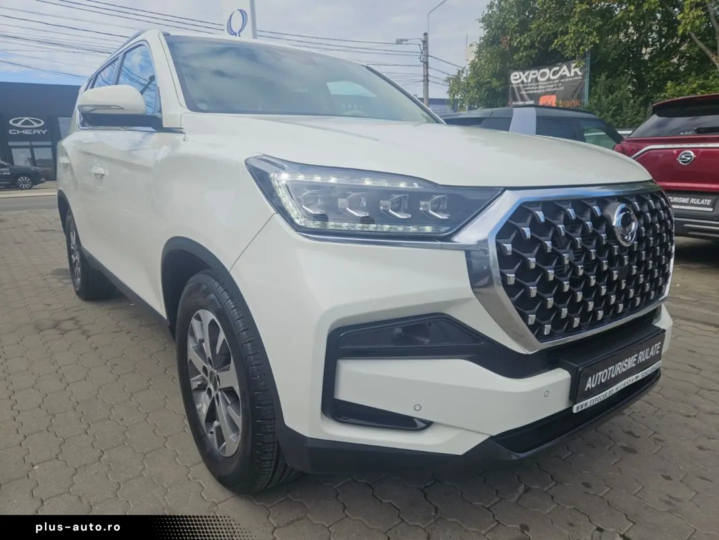 Kg-Mobility Rexton