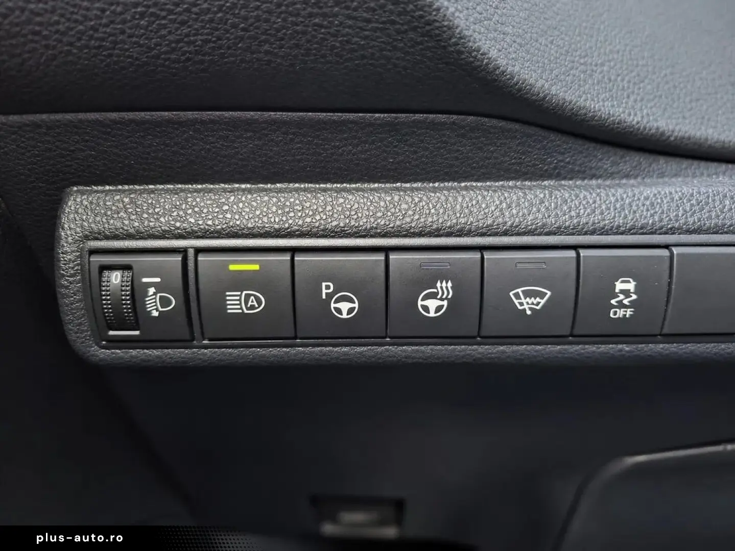 Toyota Corolla 1.8 Hybrid Dynamic