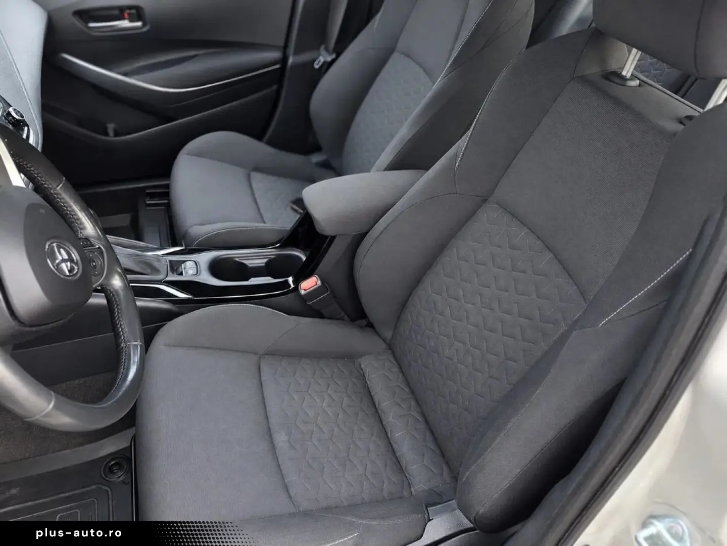 Toyota Corolla 1.8 Hybrid Dynamic