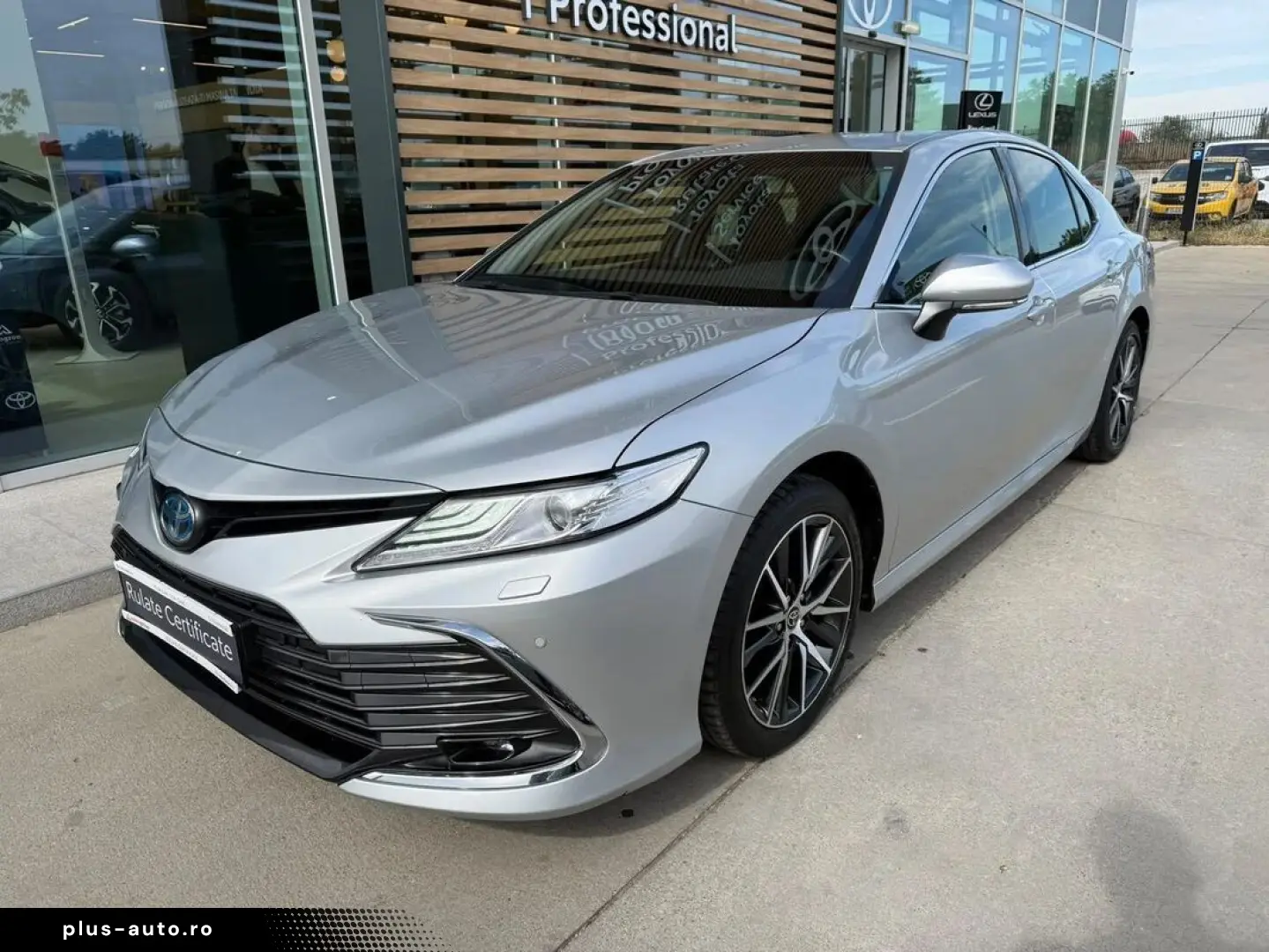 Toyota Camry 2.5 Hybrid Dynamic E-CVT