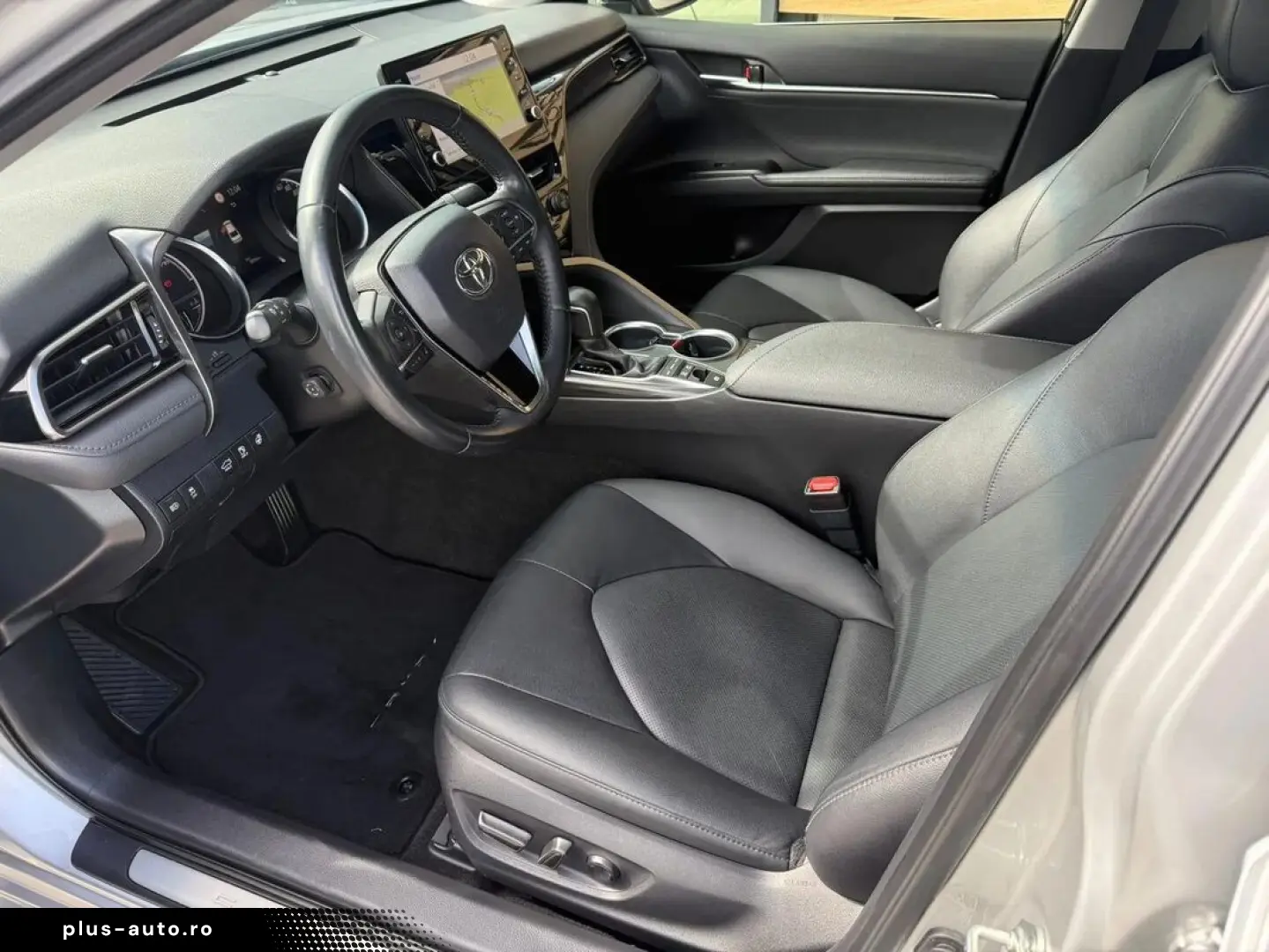 Toyota Camry 2.5 Hybrid Dynamic E-CVT