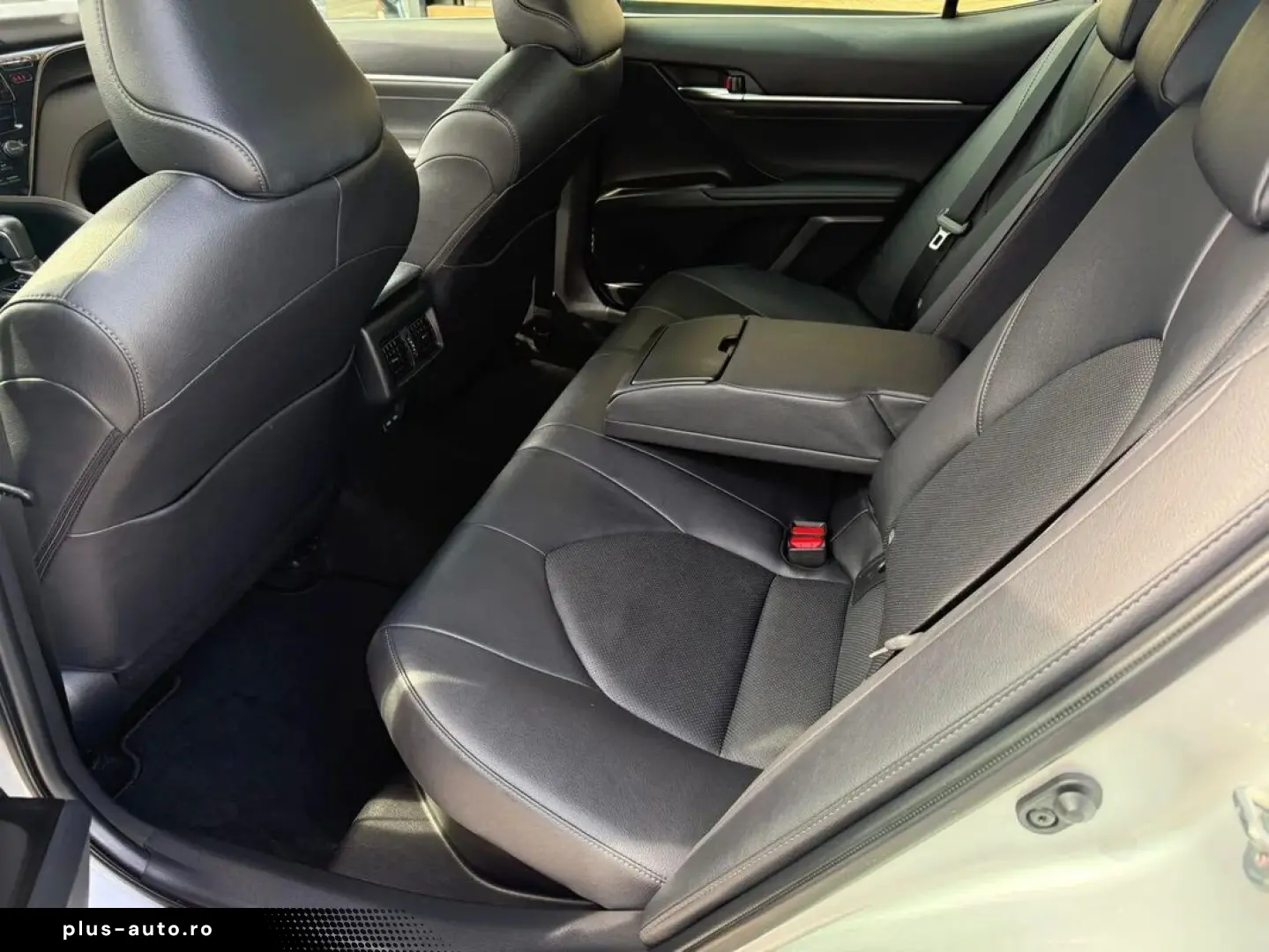 Toyota Camry 2.5 Hybrid Dynamic E-CVT