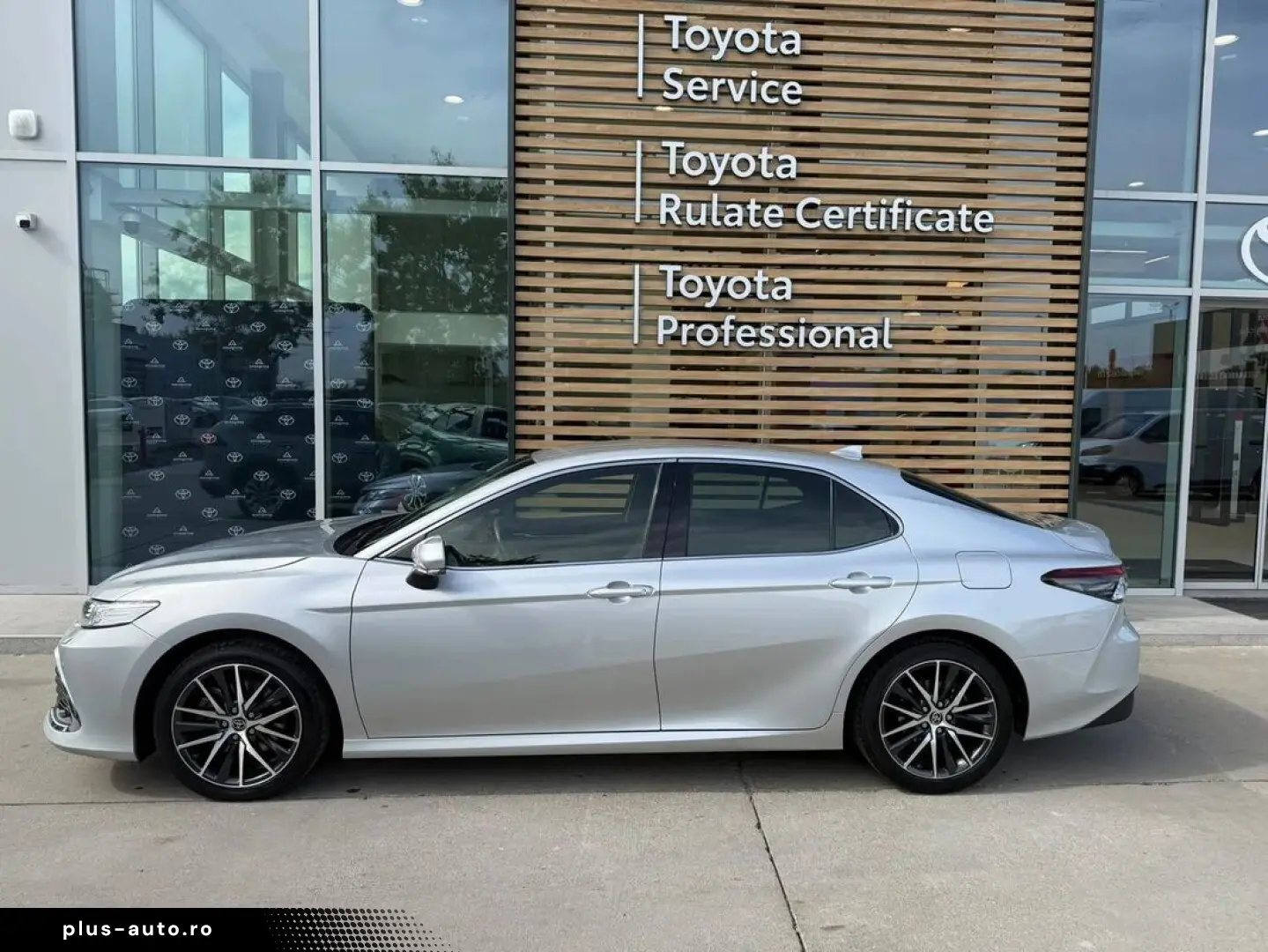 Toyota Camry 2.5 Hybrid Dynamic E-CVT