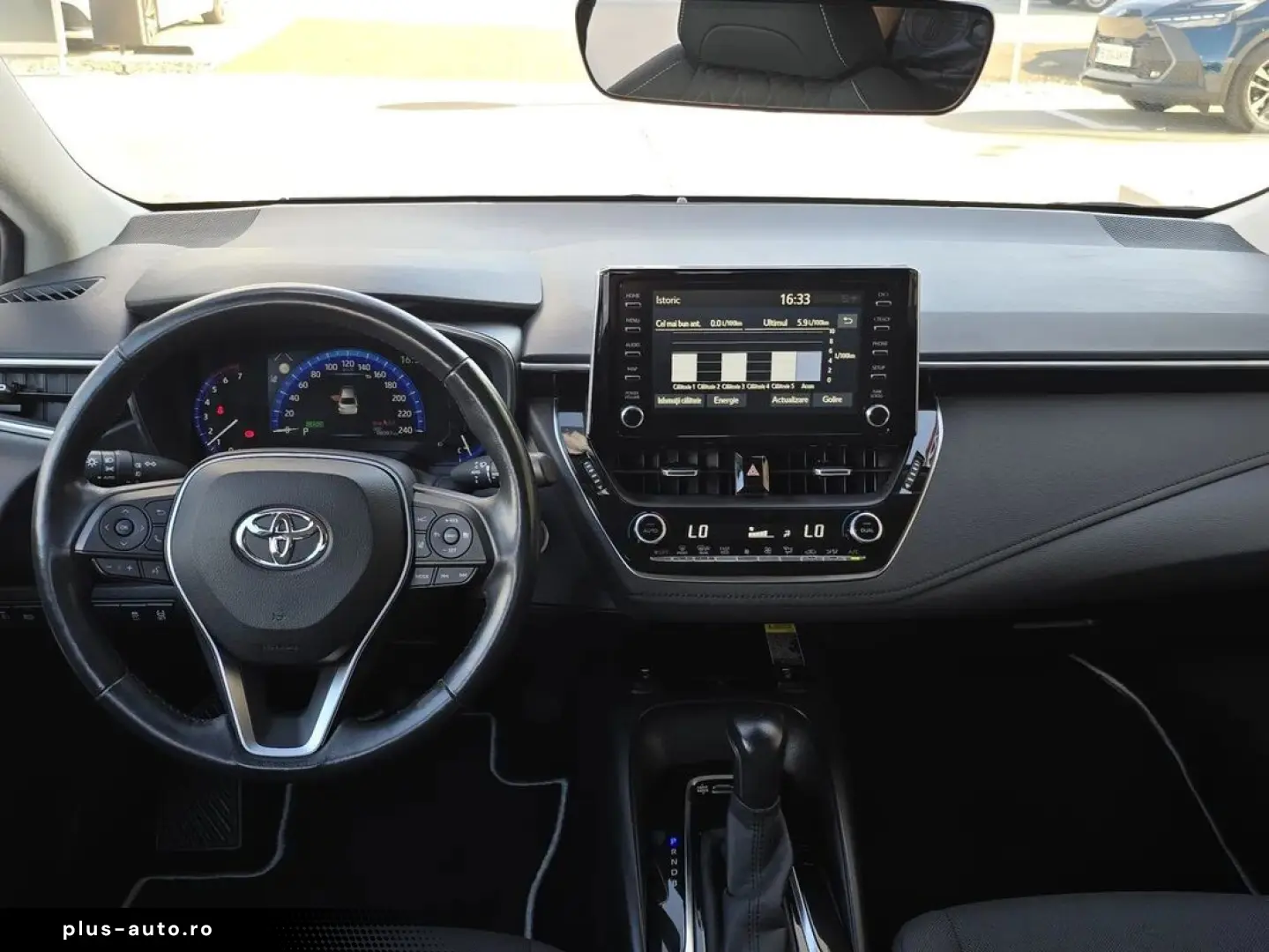 Toyota Corolla Hybrid - Dynamic