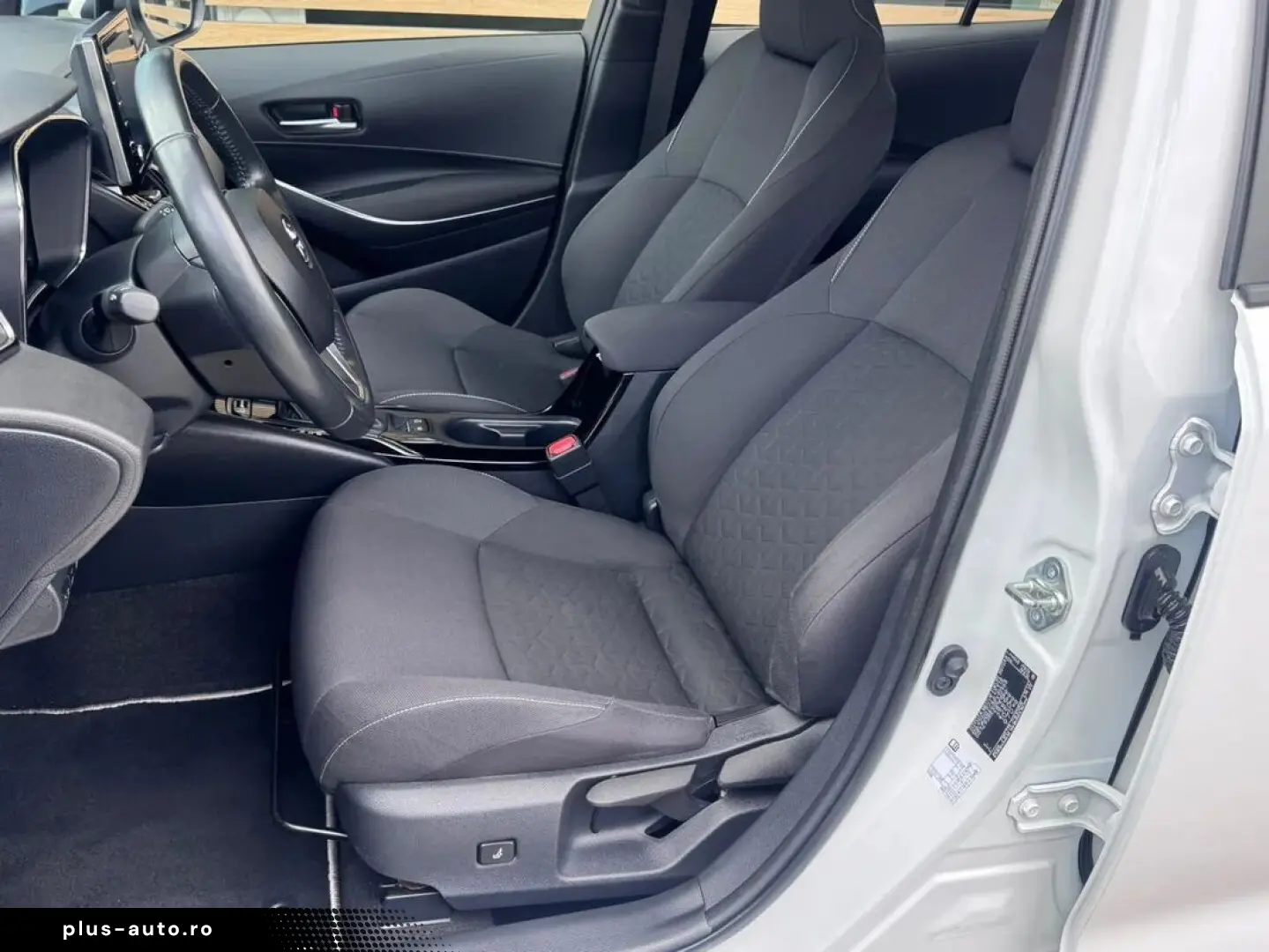 Toyota Corolla Touring Sports 1.8 Hybrid Dynamic Hsd Ts E-CV