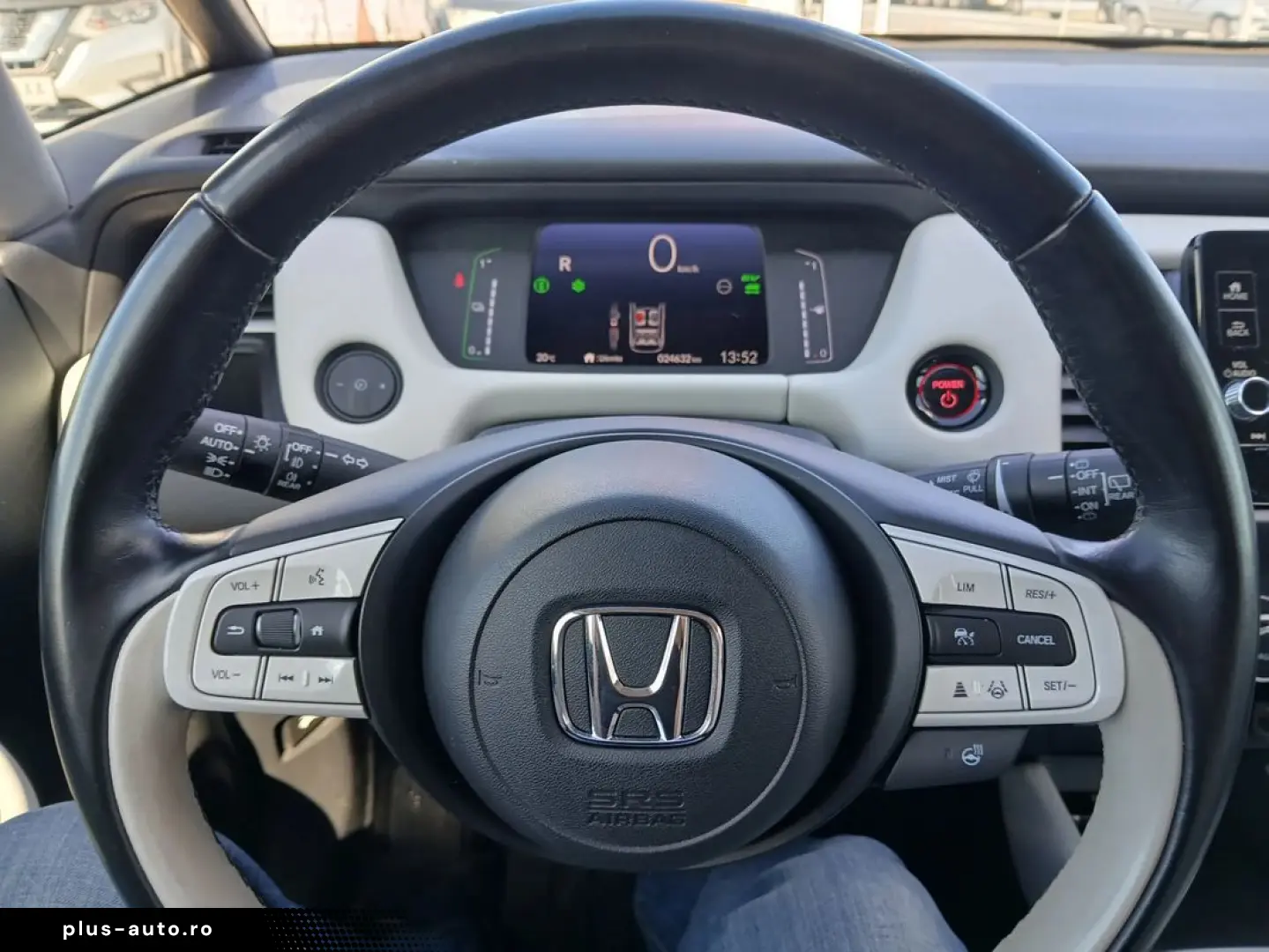 Honda Jazz 1.5 e HEV Executive Hybrid Automată 2020