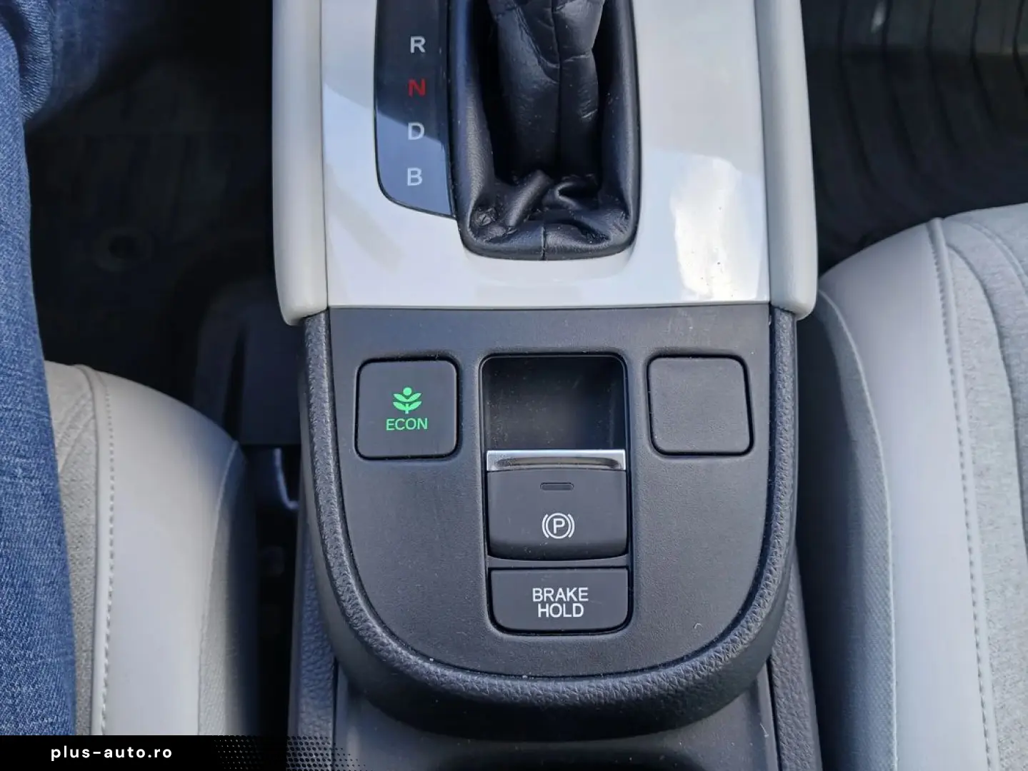 Honda Jazz 1.5 e HEV Executive Hybrid Automată 2020