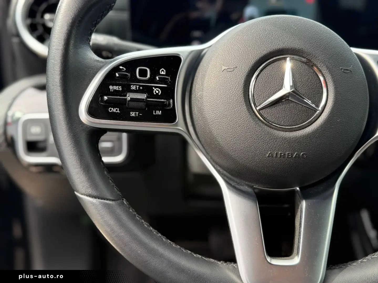 Mercedes-Benz A-180