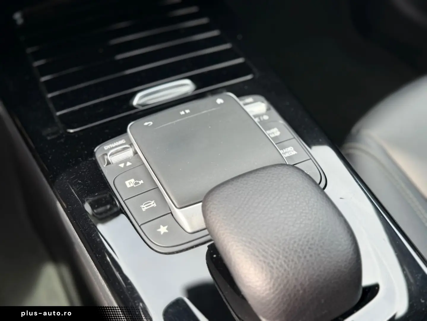 Mercedes-Benz A-180