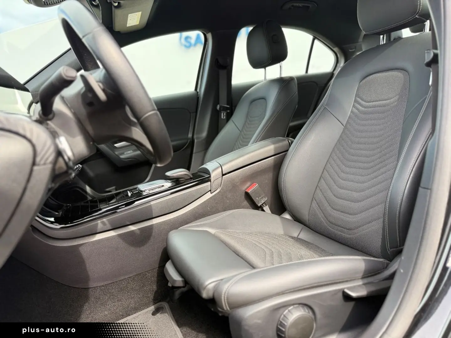 Mercedes-Benz A-180