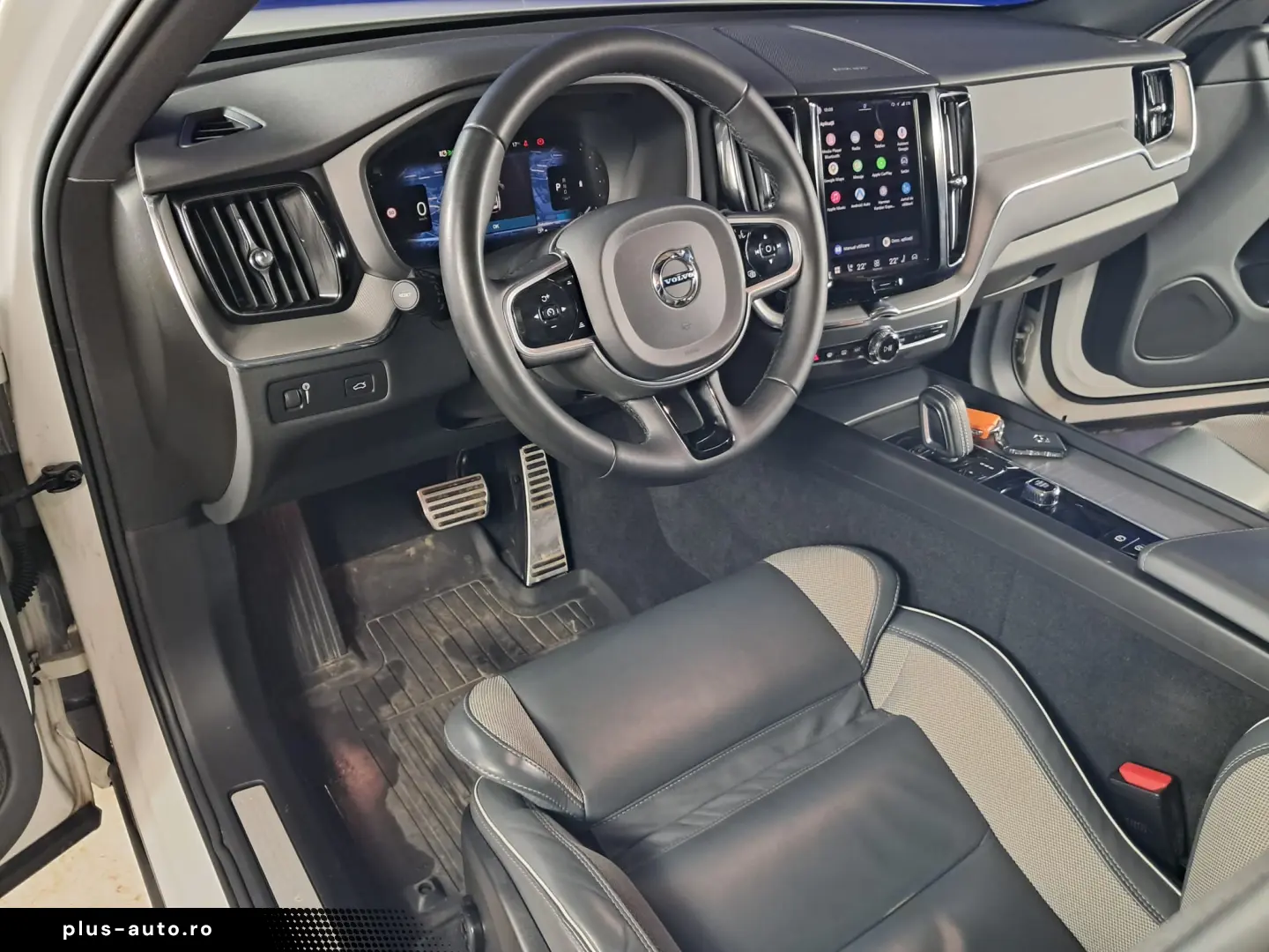 VOLVO XC60 R-DESIGN 2.0TD HYBRID AWD AT8 197CP 2022