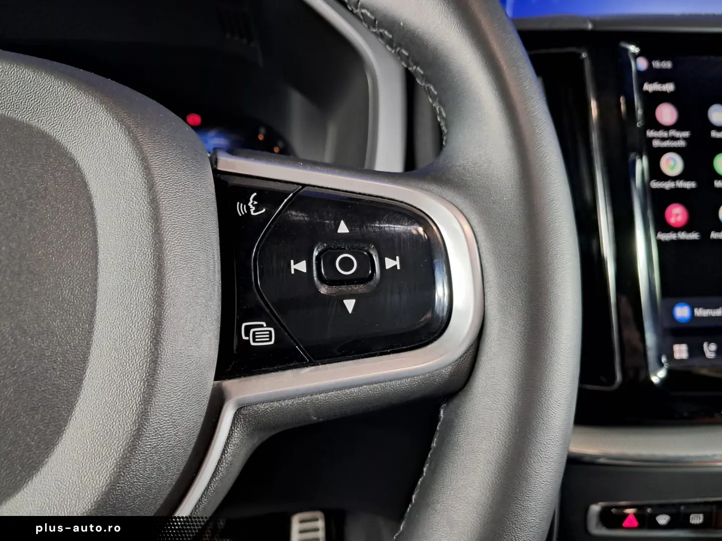 VOLVO XC60 R-DESIGN 2.0TD HYBRID AWD AT8 197CP 2022