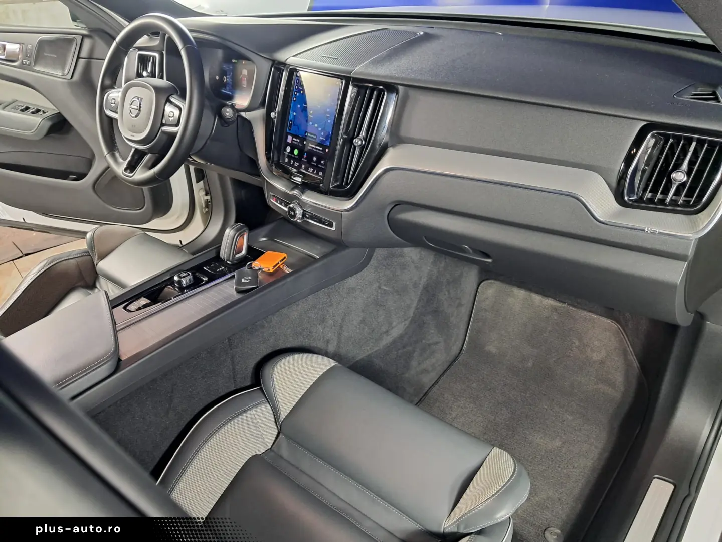 VOLVO XC60 R-DESIGN 2.0TD HYBRID AWD AT8 197CP 2022