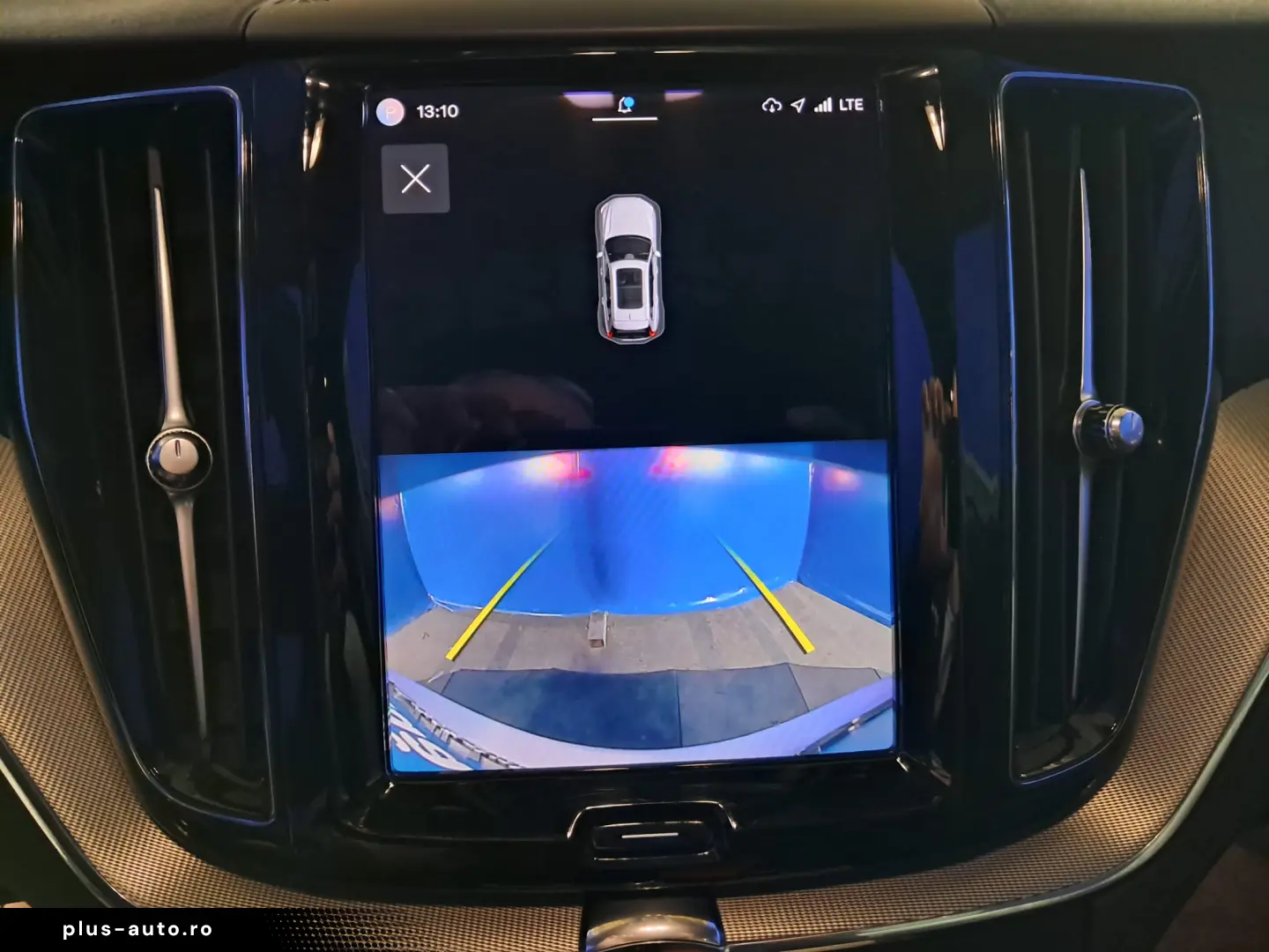 VOLVO XC60 R-DESIGN 2.0TD HYBRID AWD AT8 197CP 2022