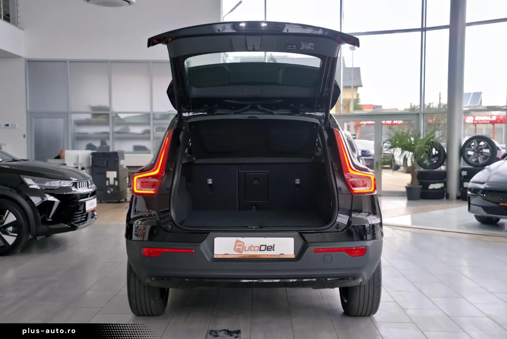 Volvo XC 40 T4 Recharge DKG  R-Design