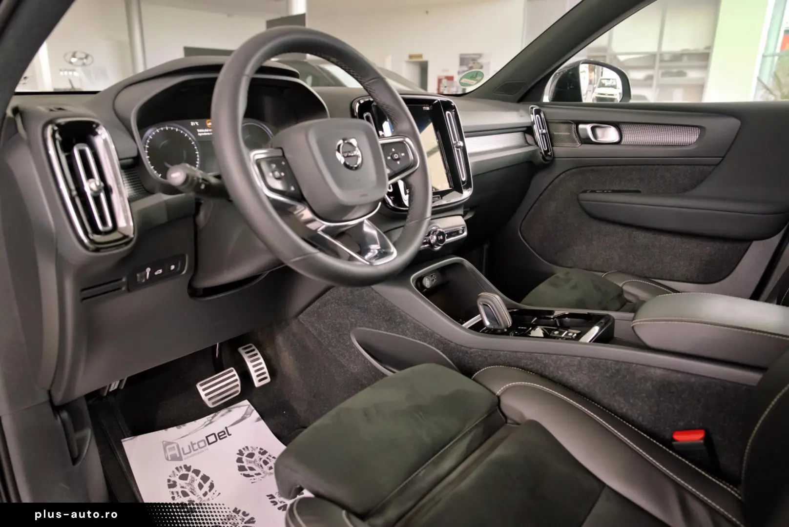 Volvo XC 40 T4 Recharge DKG  R-Design