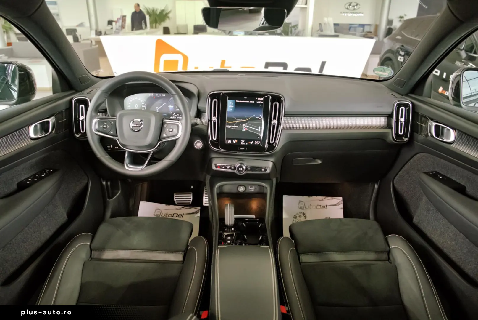 Volvo XC 40 T4 Recharge DKG  R-Design