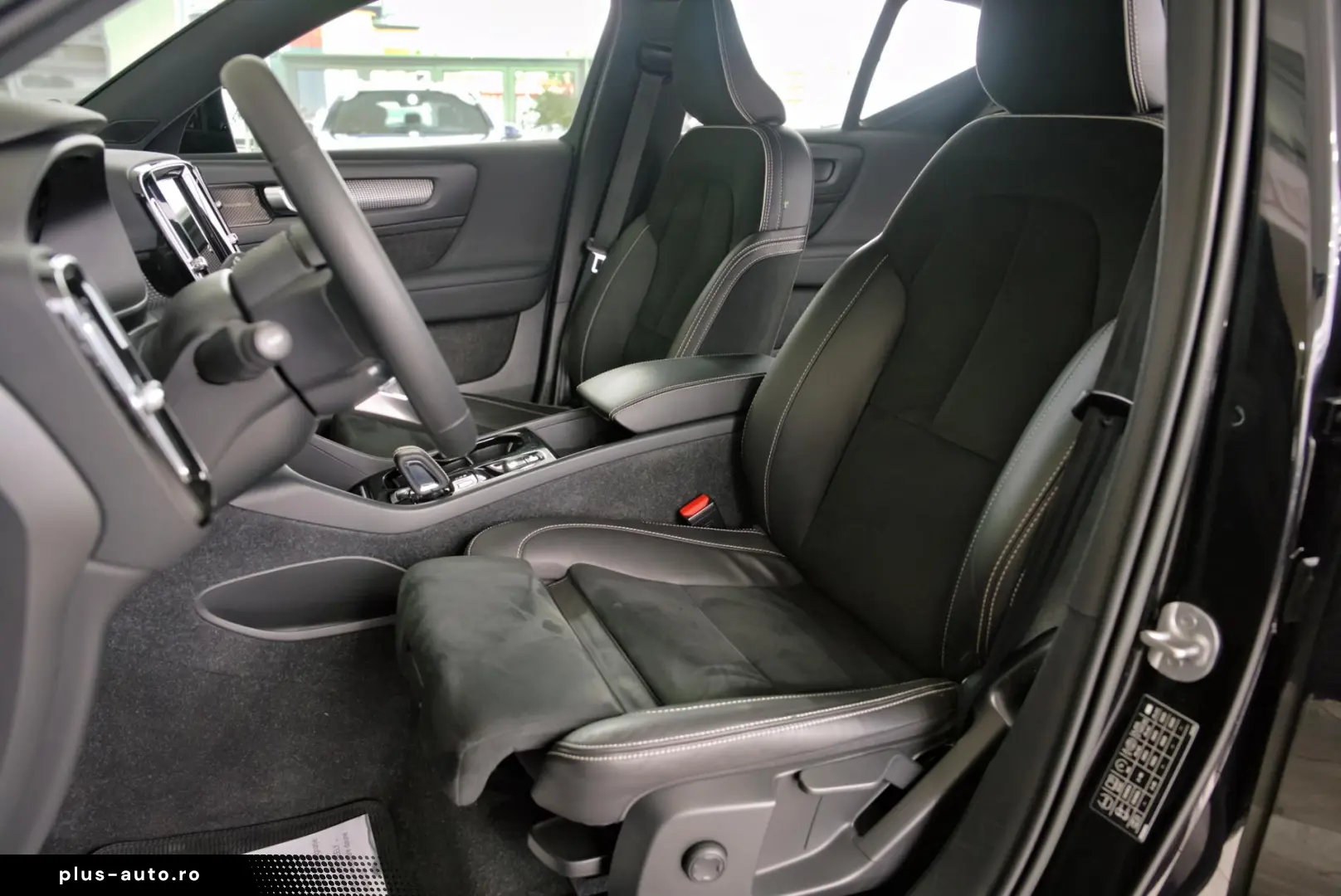 Volvo XC 40 T4 Recharge DKG  R-Design