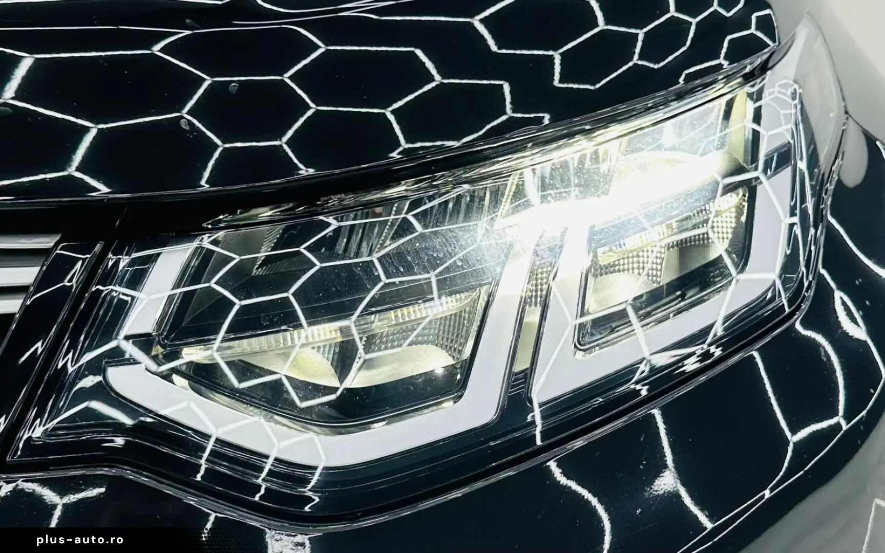 LANDROVER DISCOVERY-SPORT 2020 2.0D E6 Garantie 12 Luni Rate