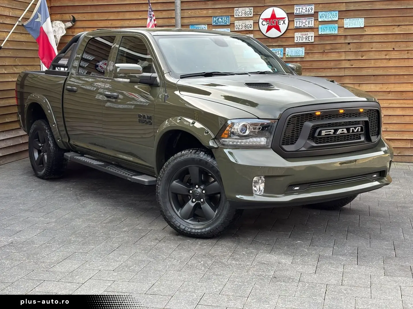DODGE RAM 1500 5 7L Warlock 4x4 LEDER AHK LED