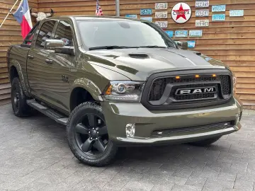DODGE RAM 1500 5 7L Warlock 4x4 LEDER AHK LED