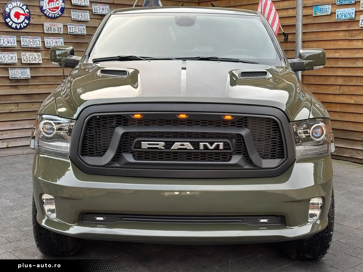 DODGE RAM 1500 5 7L Warlock 4x4 LEDER AHK LED
