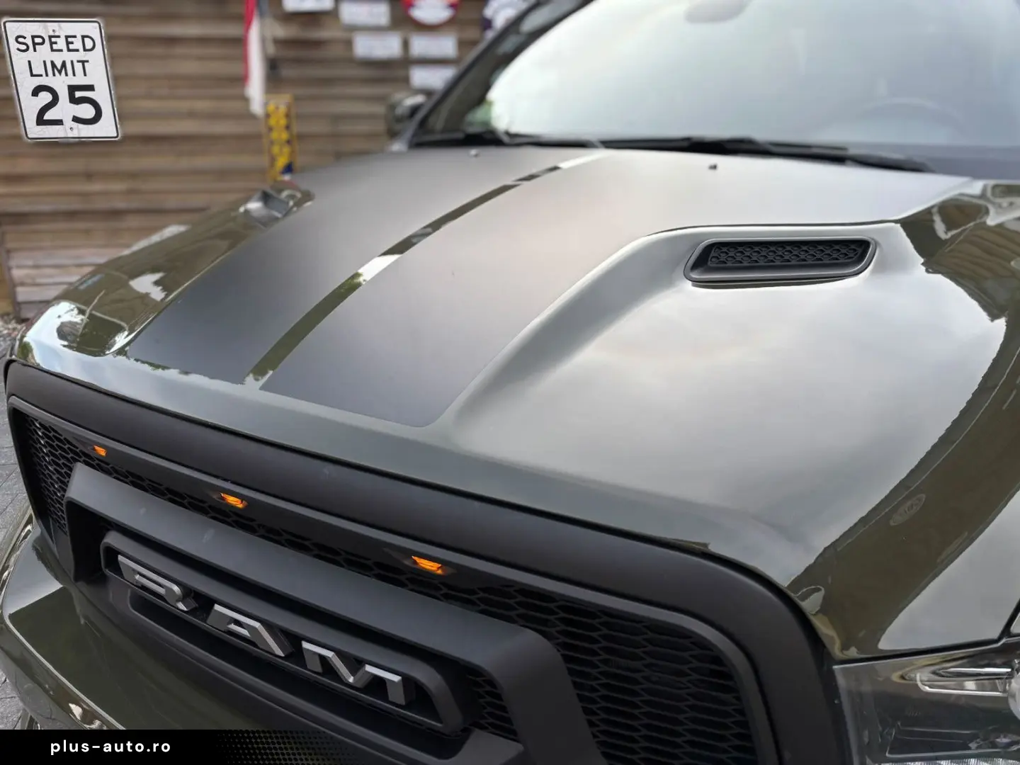 DODGE RAM 1500 5 7L Warlock 4x4 LEDER AHK LED