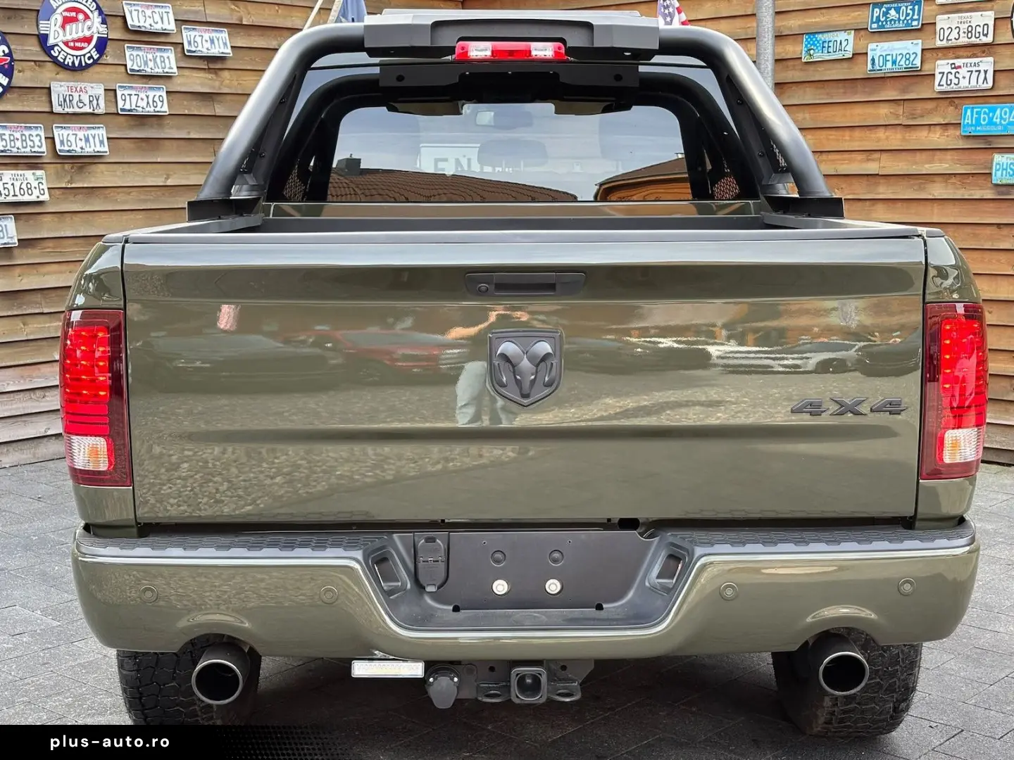 DODGE RAM 1500 5 7L Warlock 4x4 LEDER AHK LED