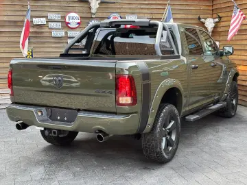 DODGE RAM 1500 5 7L Warlock 4x4 LEDER AHK LED