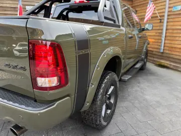 DODGE RAM 1500 5 7L Warlock 4x4 LEDER AHK LED