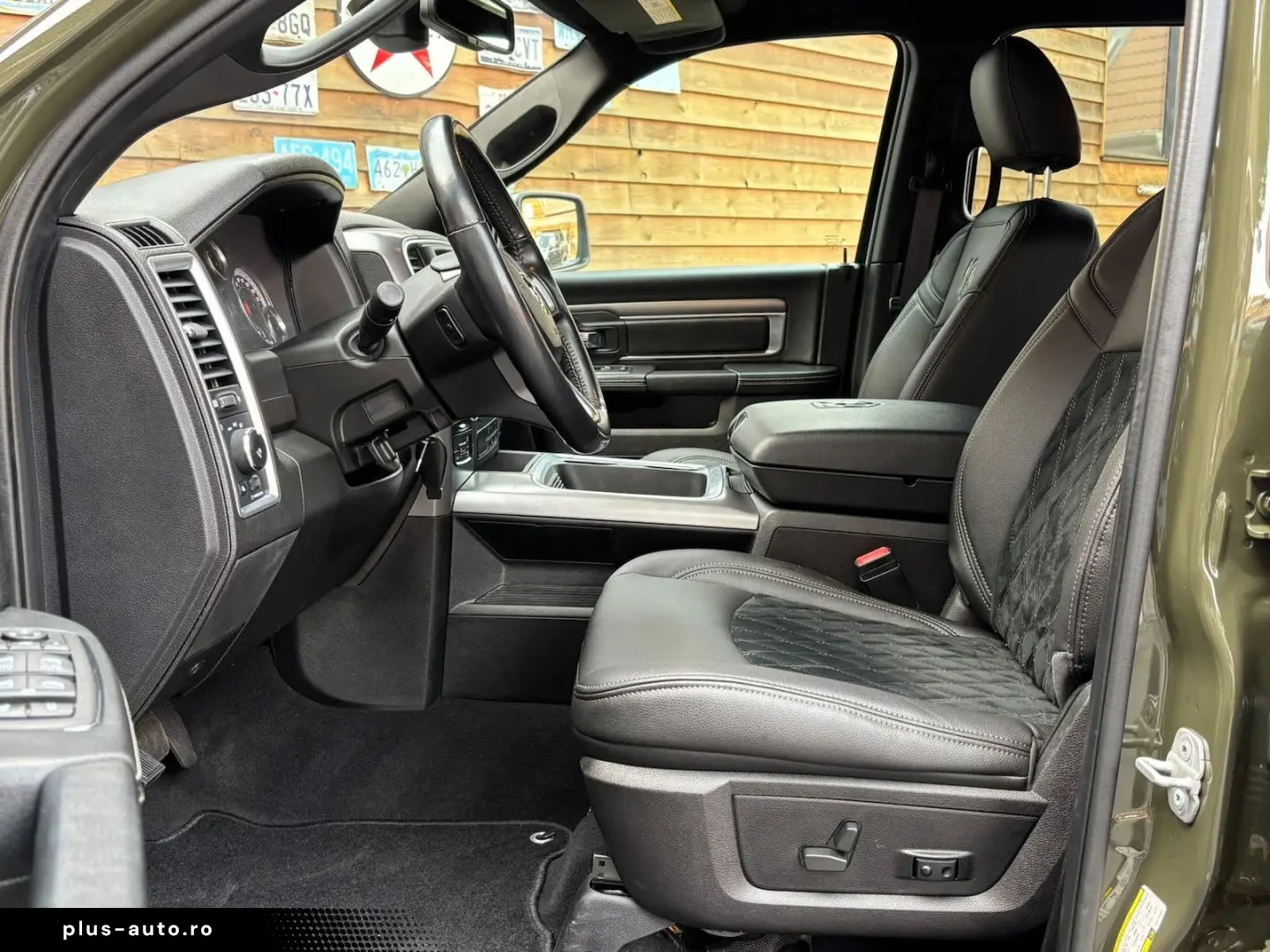 DODGE RAM 1500 5 7L Warlock 4x4 LEDER AHK LED