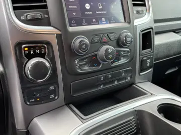 DODGE RAM 1500 5 7L Warlock 4x4 LEDER AHK LED