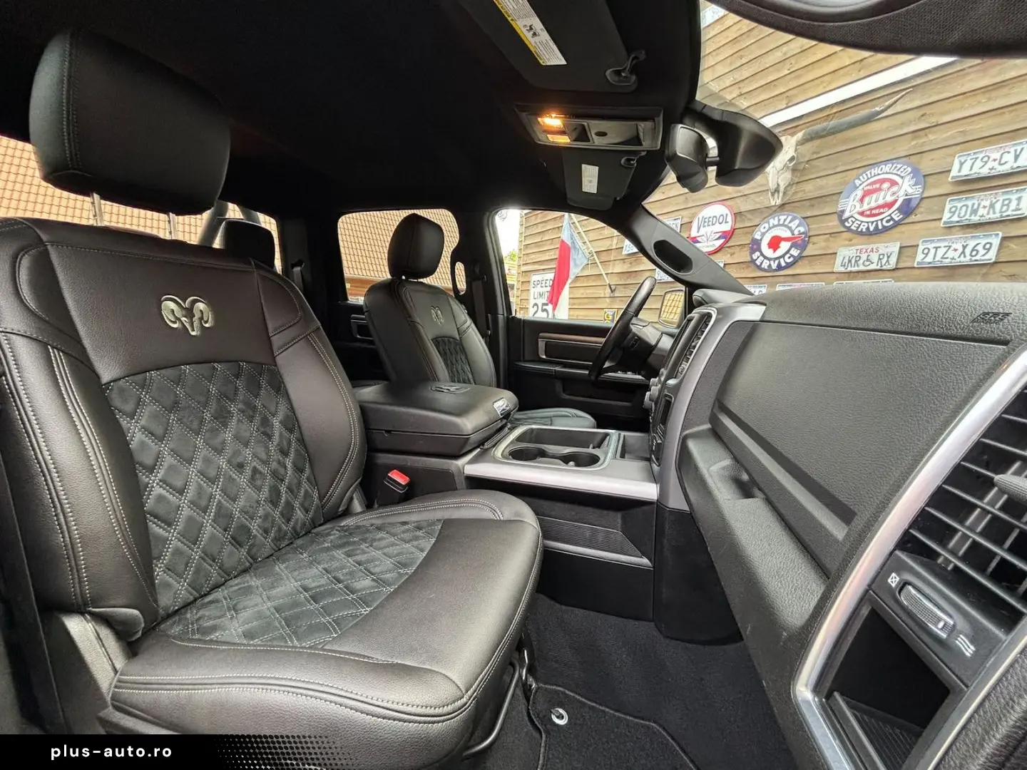 DODGE RAM 1500 5 7L Warlock 4x4 LEDER AHK LED