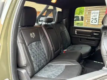 DODGE RAM 1500 5 7L Warlock 4x4 LEDER AHK LED